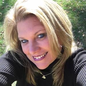 Meet your Posher, Candis